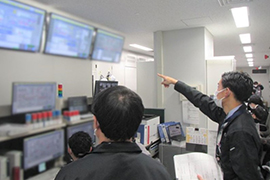 発電機給電への切替が自動で行われることを確認
