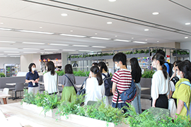 天王洲事業所内の見学