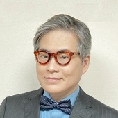 ホテル評論家 瀧澤 信秋