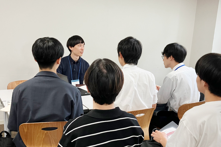 写真:個別セッションの様子