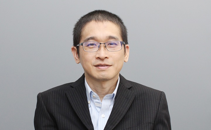 R&D本部 言語処理技術部 中市 秀哉