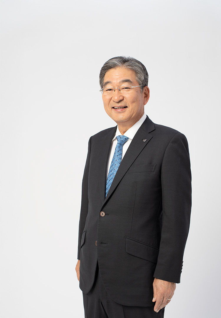 キービジュアル・写真:代表取締役社長 金澤明