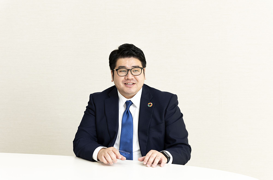 写真:学校法人郁文館夢学園 法人管理本部 人材開発室 主任 榊原賞さま