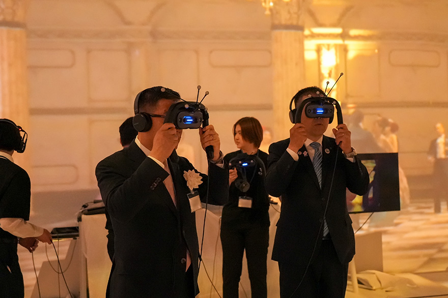 写真:MREAL体験の様子