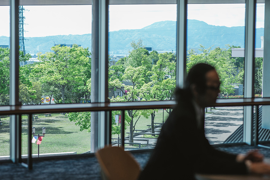 写真:インタビュー風景