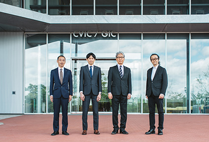 写真:左から順に、キヤノン株式会社 角田 弘幸、キヤノンITソリューションズ株式会社 田和 健治、竹中 哲也、立命館大学 大島 登志一教授