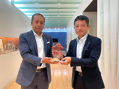 株式会社アシスト様 受賞写真