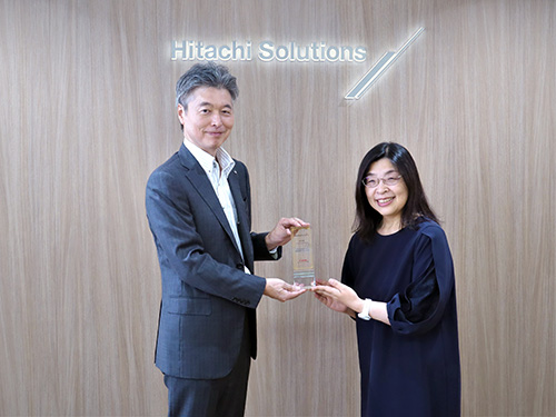 株式会社日立ソリューションズ様 受賞写真