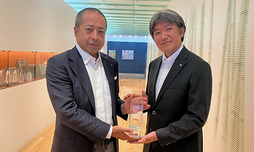 株式会社アシスト様 受賞写真