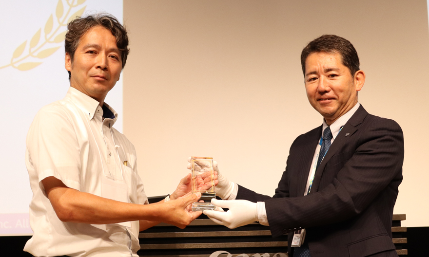 株式会社エヌデーデー様 受賞写真