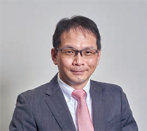 中原 学氏