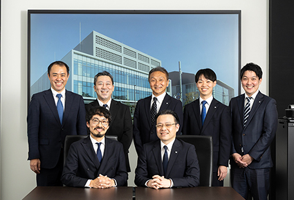 写真：日本ヒューレット・パッカード合同会社の皆さまとキヤノンITソリューションズ株式会社プロジェクトメンバー