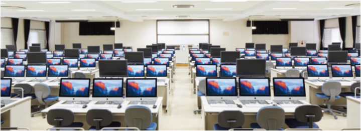 約100 台のiMacを導入して学生の学びを支援する駒場キャンパス内の実習室